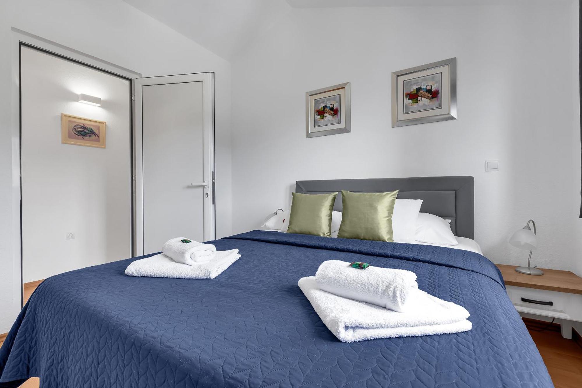 Apartments Villa Katarina Tučepi Szoba fotó